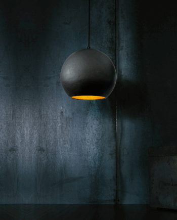 Elegant Sort Grafit Lampe – Stilfuld Belysning Tilbud!