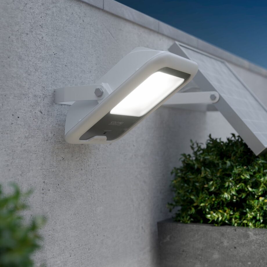 Scout Pro Solcelle Projektør – 600 Lumen Tilbud!