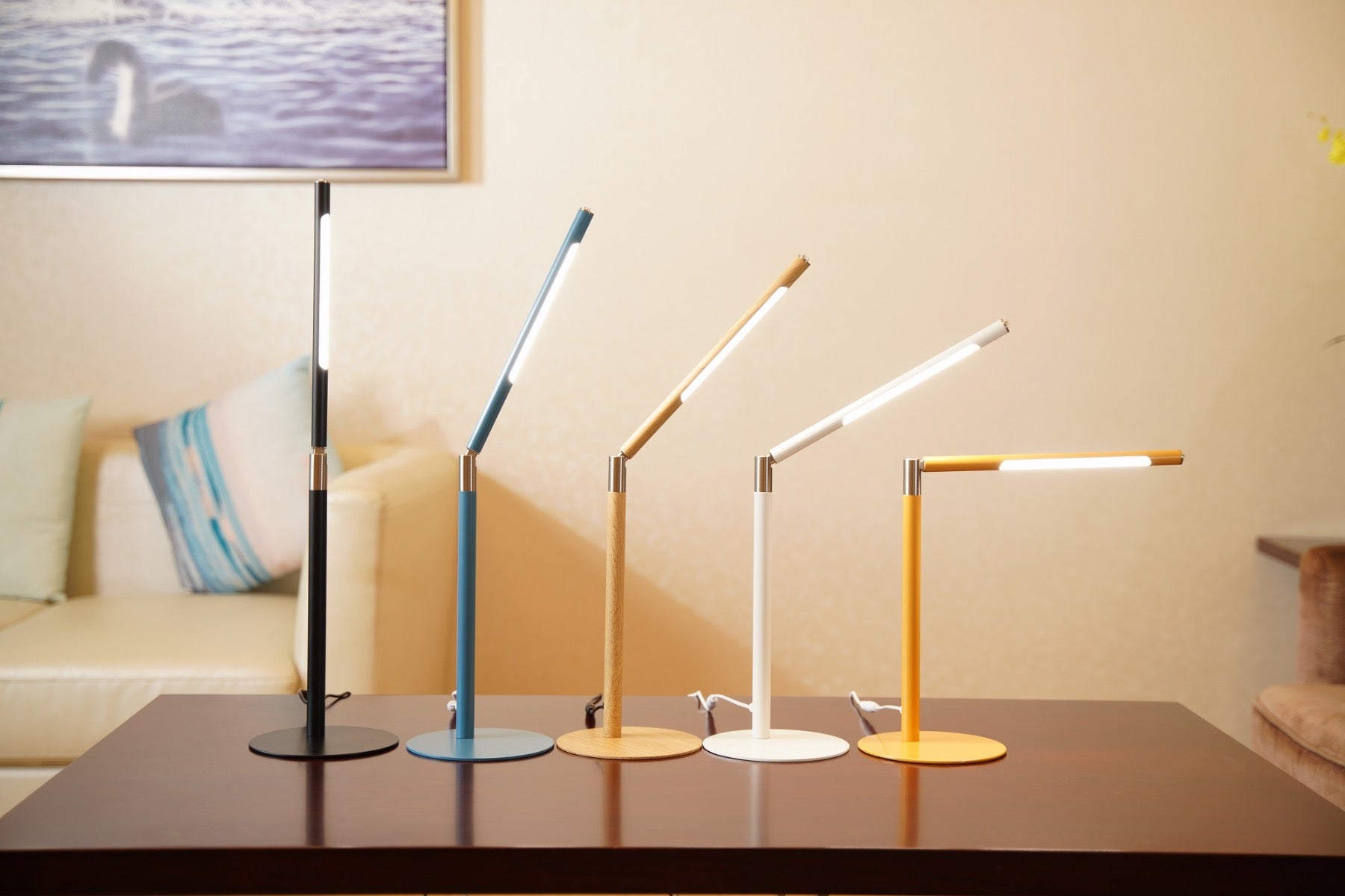 Minimalistisk Skrivebordslampe Blå 200 Lumen - Wergon Lumen - 5715188007004